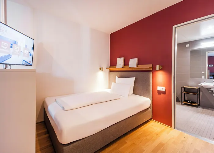 Brera Serviced Frankfurt West 4*
